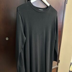 Black long sleeve knit midi dress